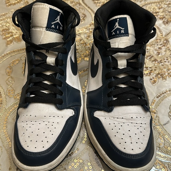 NIKE AIR JORDAN 1 MID SE ASW 'CARBON' - SIZE 9 MENS US - Picture 11 of 16